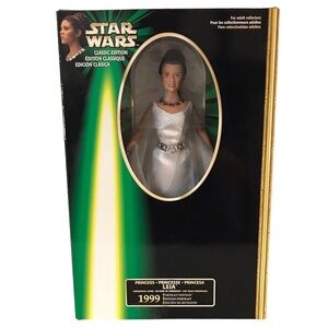 Star Wars Episode IV Classic Princess Leia Ceremonial Gown (1999) Portrait Doll